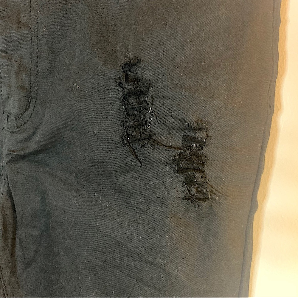 Black Distressed V.I.P Jeans - Picture 3 of 4